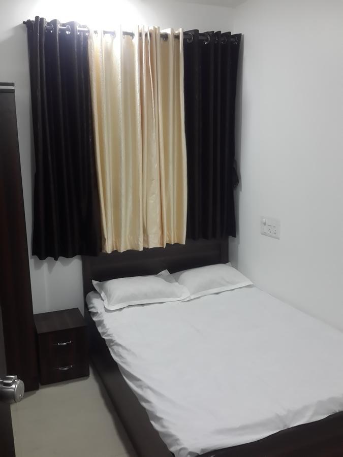Hotel Holiday Era Opposite Railway Station Aurangabad  Exterior photo